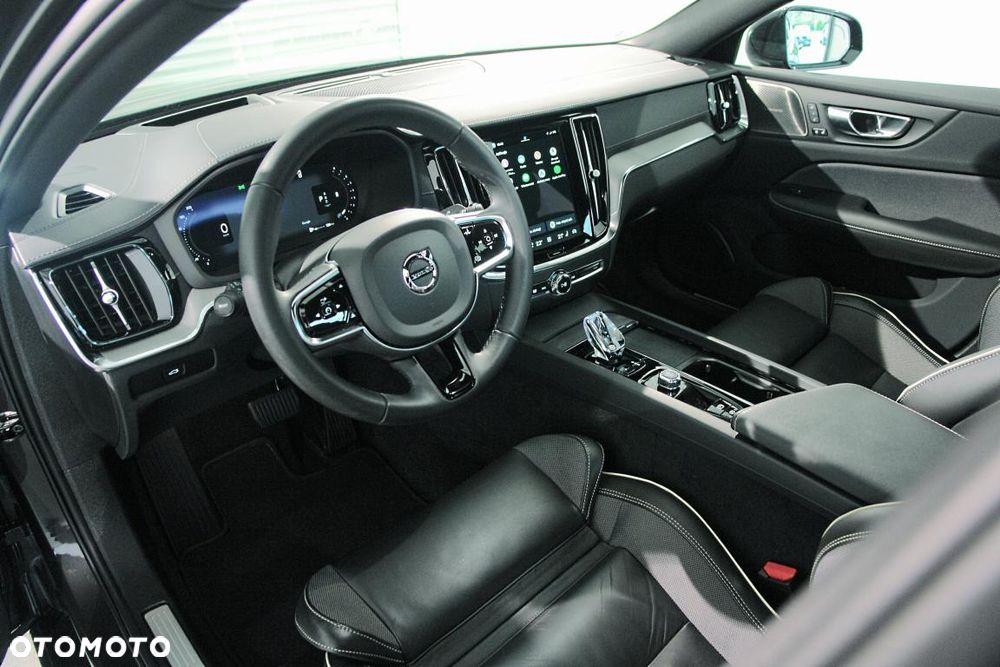 Volvo S60 B5 B AWD Ultimate Dark - 11