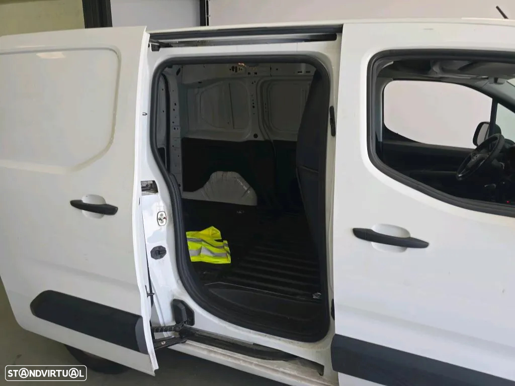Opel COMBO 3 LUG. CX.6V. - 8