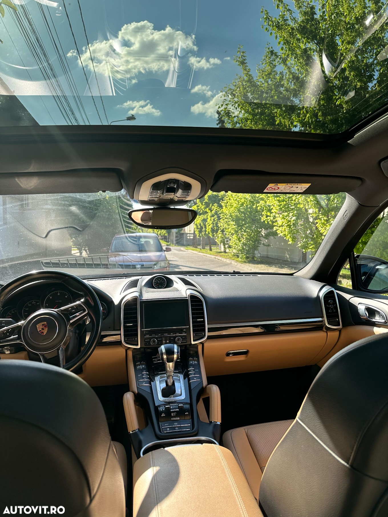 Porsche Cayenne 3.0 L - 7