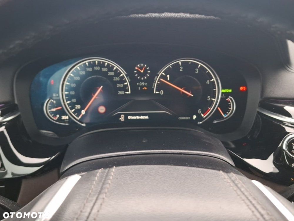 BMW Seria 5 530d Luxury Line - 10