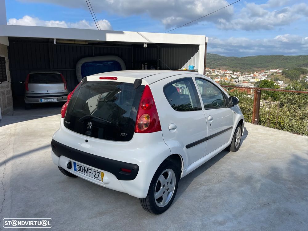 Peugeot 107 - 5