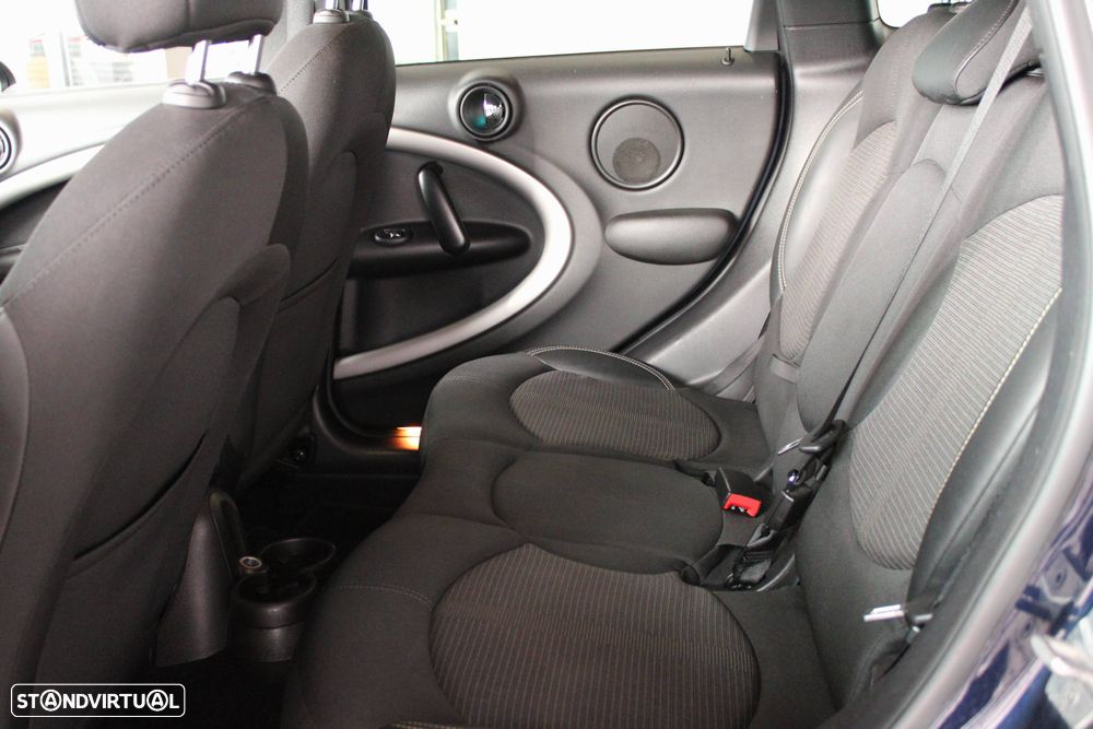 MINI Countryman Cooper D Auto - 13