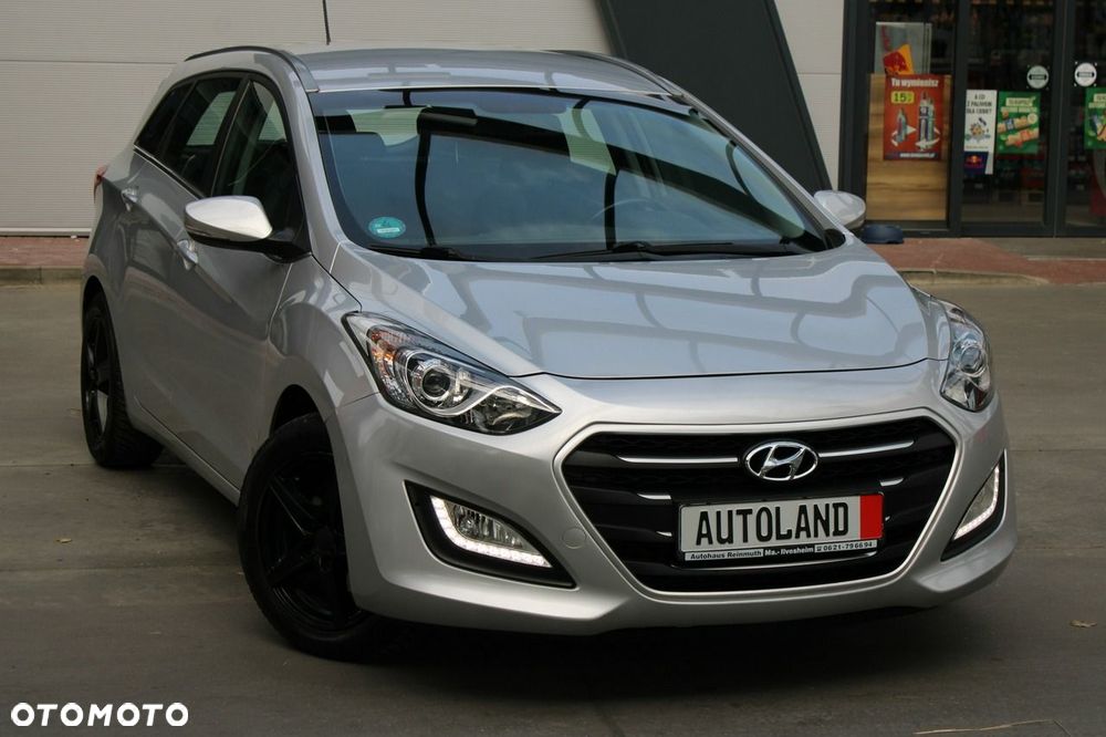 Hyundai i30 1.4 YES - 35