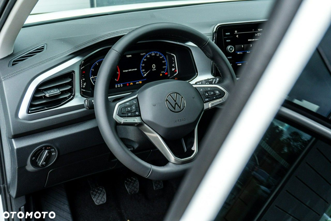 Volkswagen T-Roc - 12