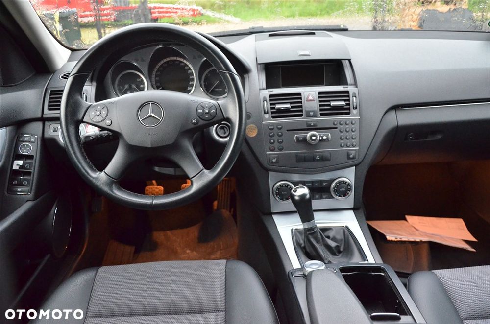 Mercedes-Benz Klasa C 200 CDI DPF Avantgarde - 8