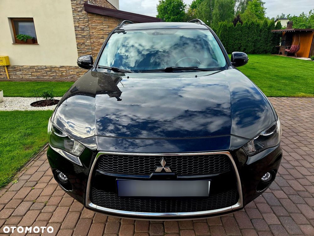 Mitsubishi Outlander - 12