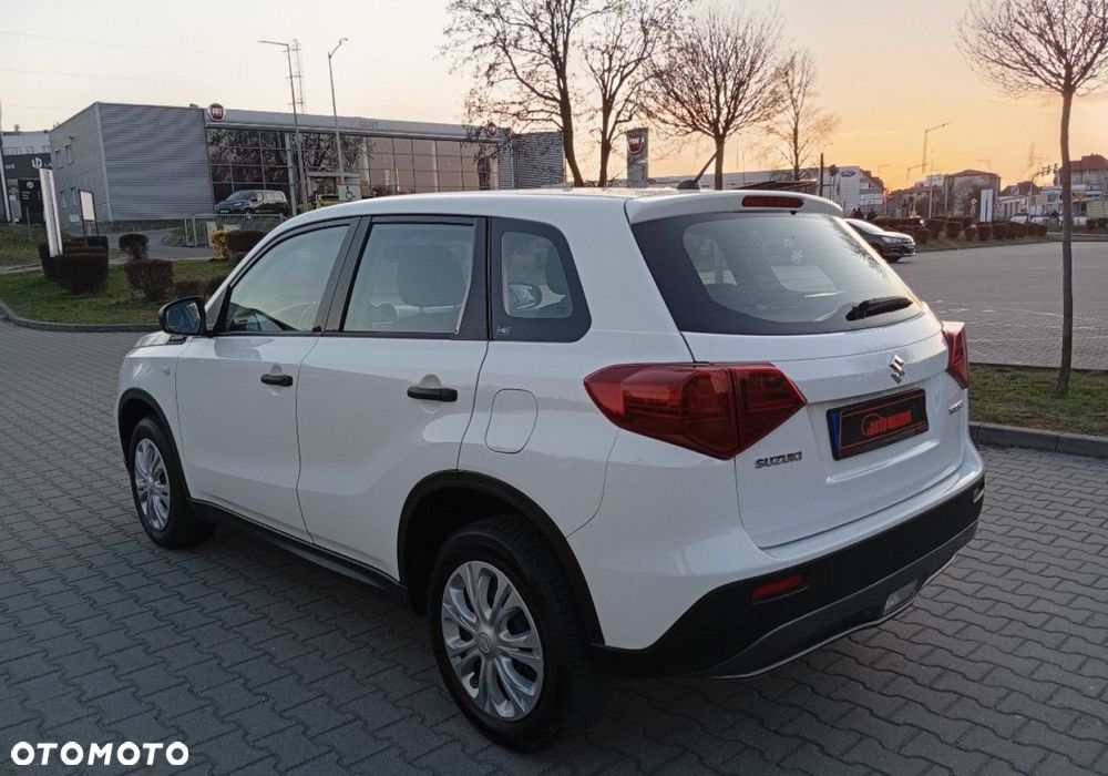 Suzuki Vitara - 10