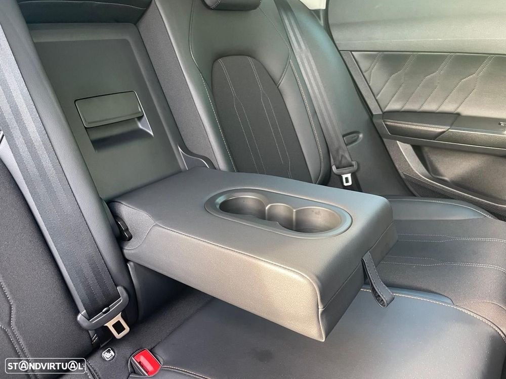 Cupra Formentor 1.4 e-Hybrid DSG - 11