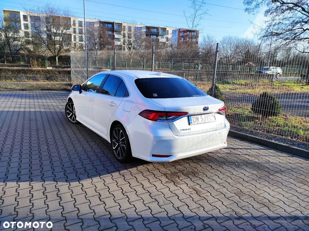 Toyota Corolla 1.8 Hybrid Executive - 2