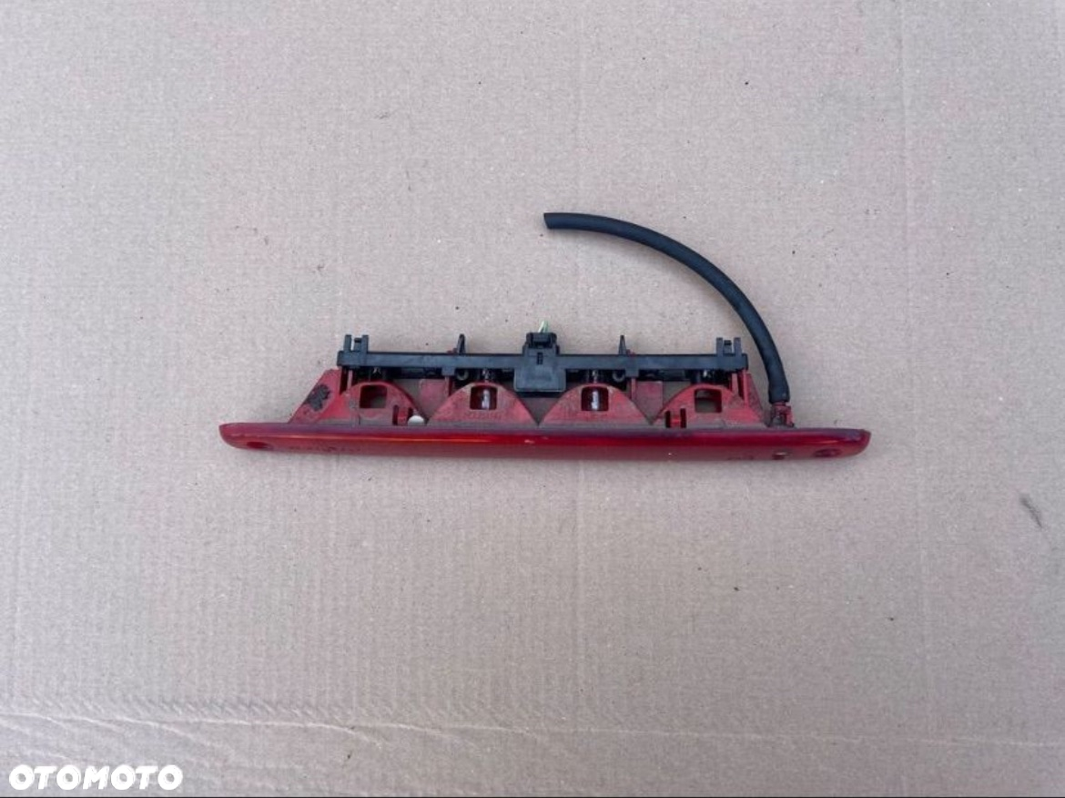 Trzecie światło stop citroen c1 peugeot 107 toyota aygo - 2