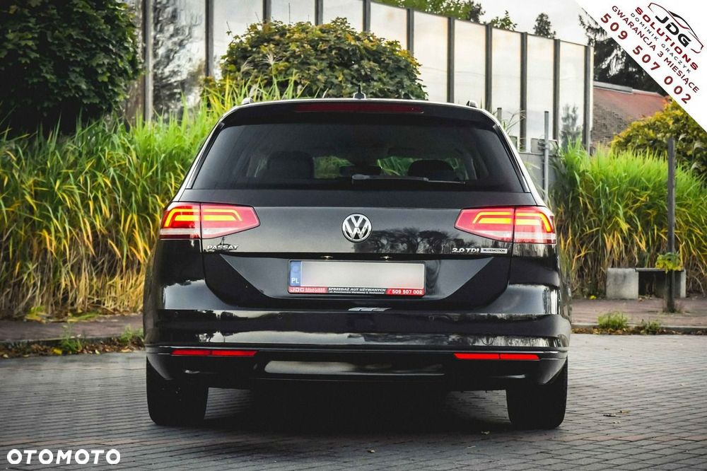 Volkswagen Passat - 11