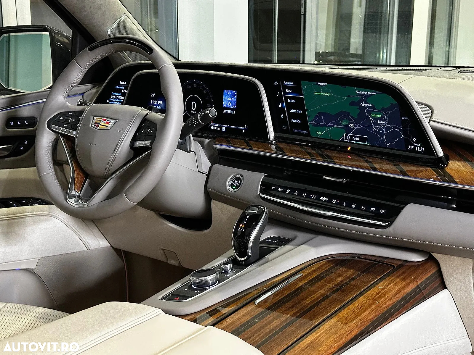 Cadillac Escalade - 6