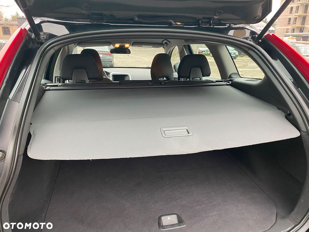 Volvo XC 60 D3 Geartronic Momentum - 21