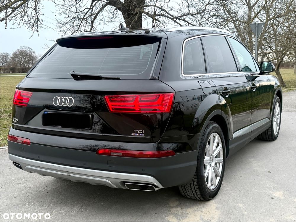 Audi Q7 - 10