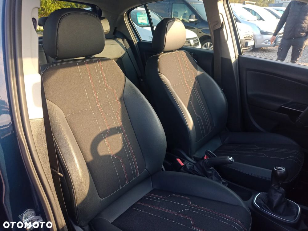 Opel Corsa 1.4 16V Edition 150 - 12