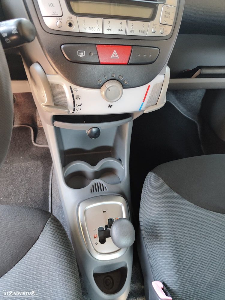 Toyota Aygo - 13