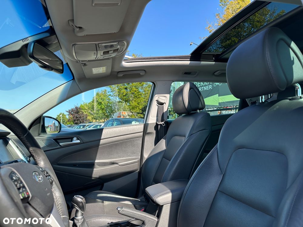 Hyundai Tucson blue 1.7 CRDi 2WD Advantage - 12