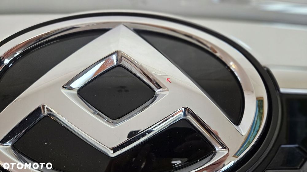 GRILL ATRAPA CHROMY MAXUS eDELIVER 9 V90 2019- - 5