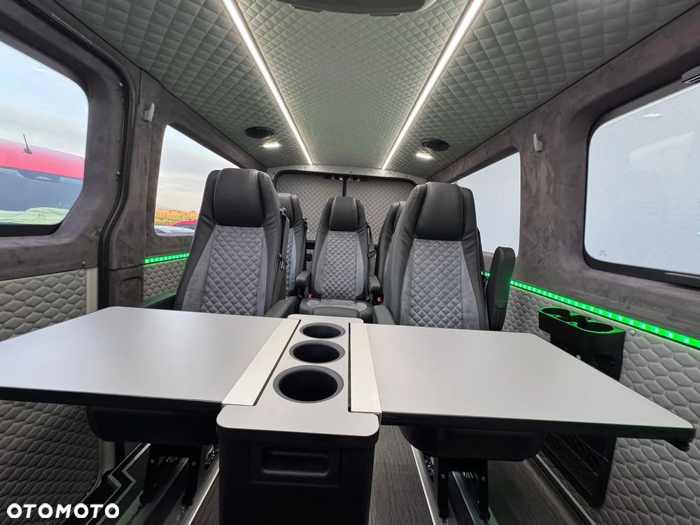 Mercedes-Benz Sprinter Standard SELECT AWD 9G-Tronic 907.233 - 11