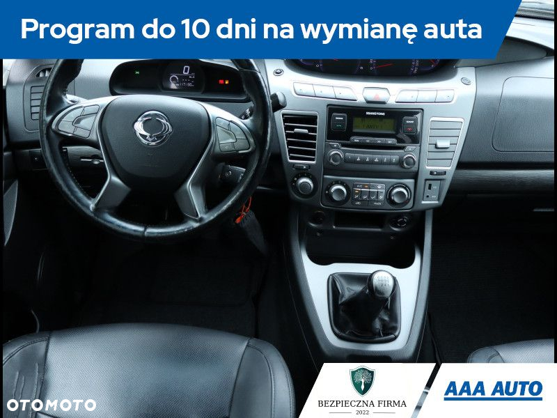 SsangYong/KGM Rodius - 8