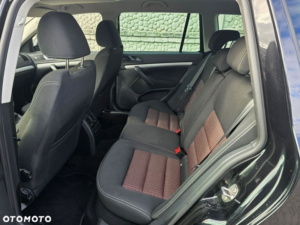 Skoda Octavia 1.6 TDI Ambiente - 25