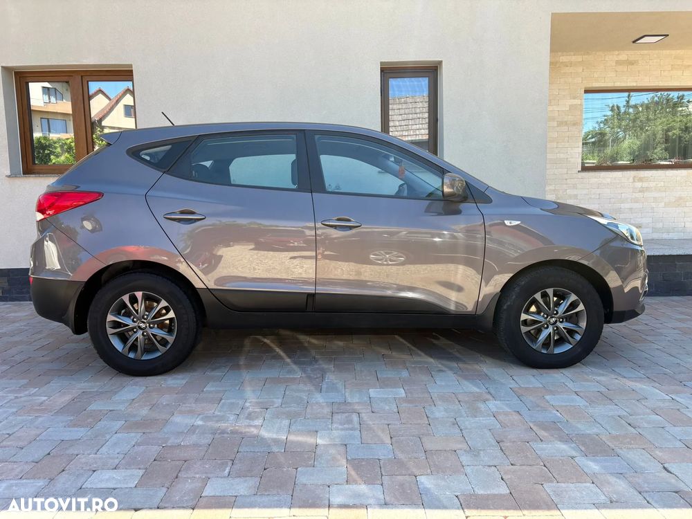 Hyundai ix35 2.0 CRDI 4WD Premium - 2