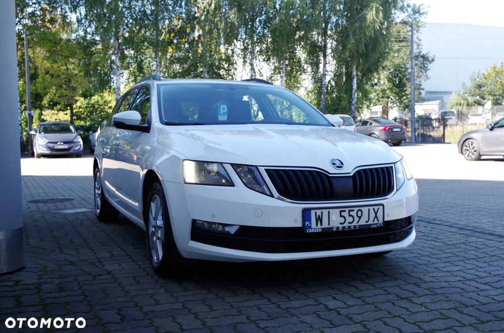 Skoda Octavia 1.6 TDI SCR Ambition - 3