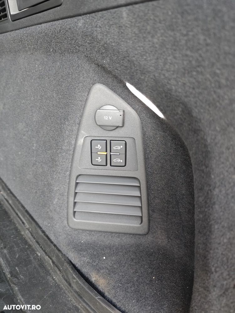 Volkswagen Touareg V6 TDI 4MOTION Elegance - 13