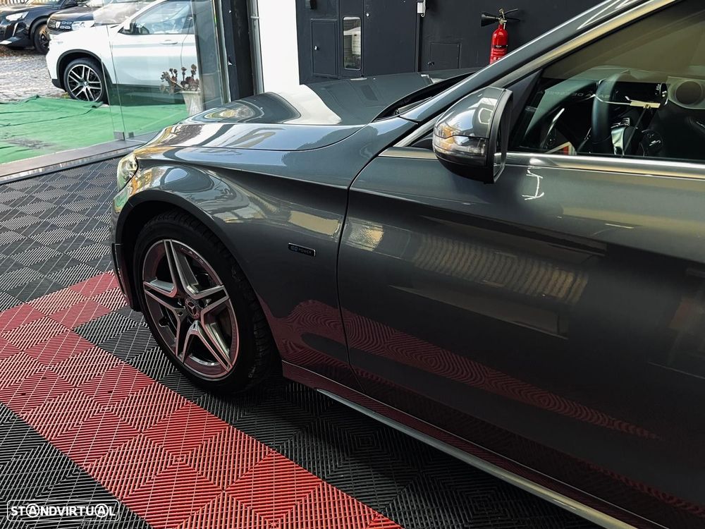 Mercedes-Benz C 300 de AMG Line - 17