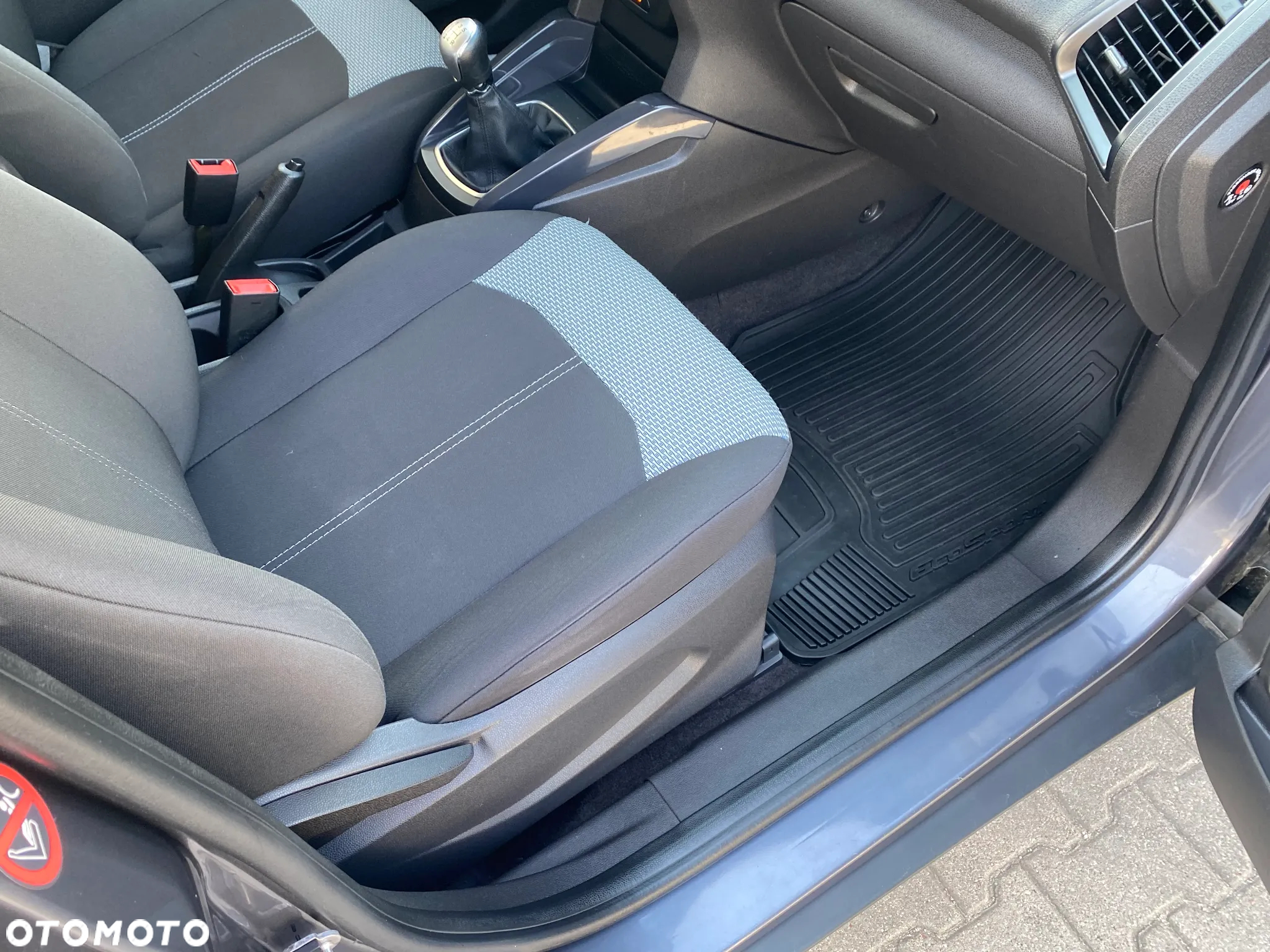 Ford EcoSport - 38