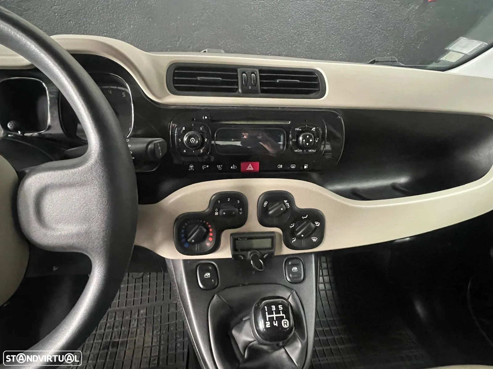 Fiat Panda 1.2 Lounge GPL - 23