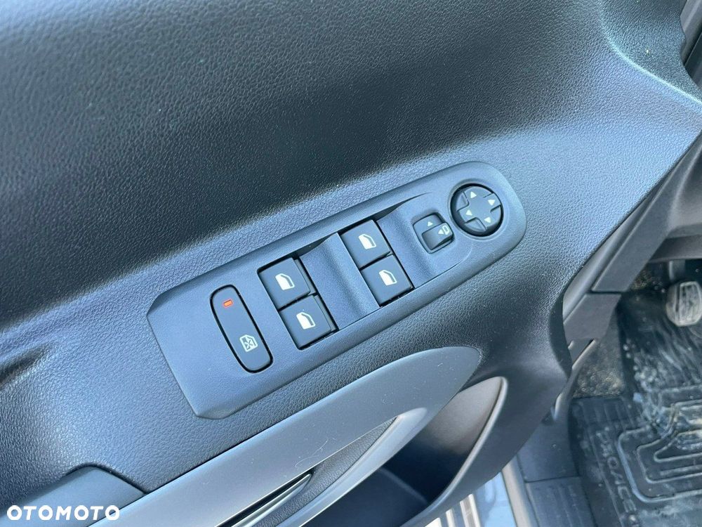 Toyota Proace City Verso - 19