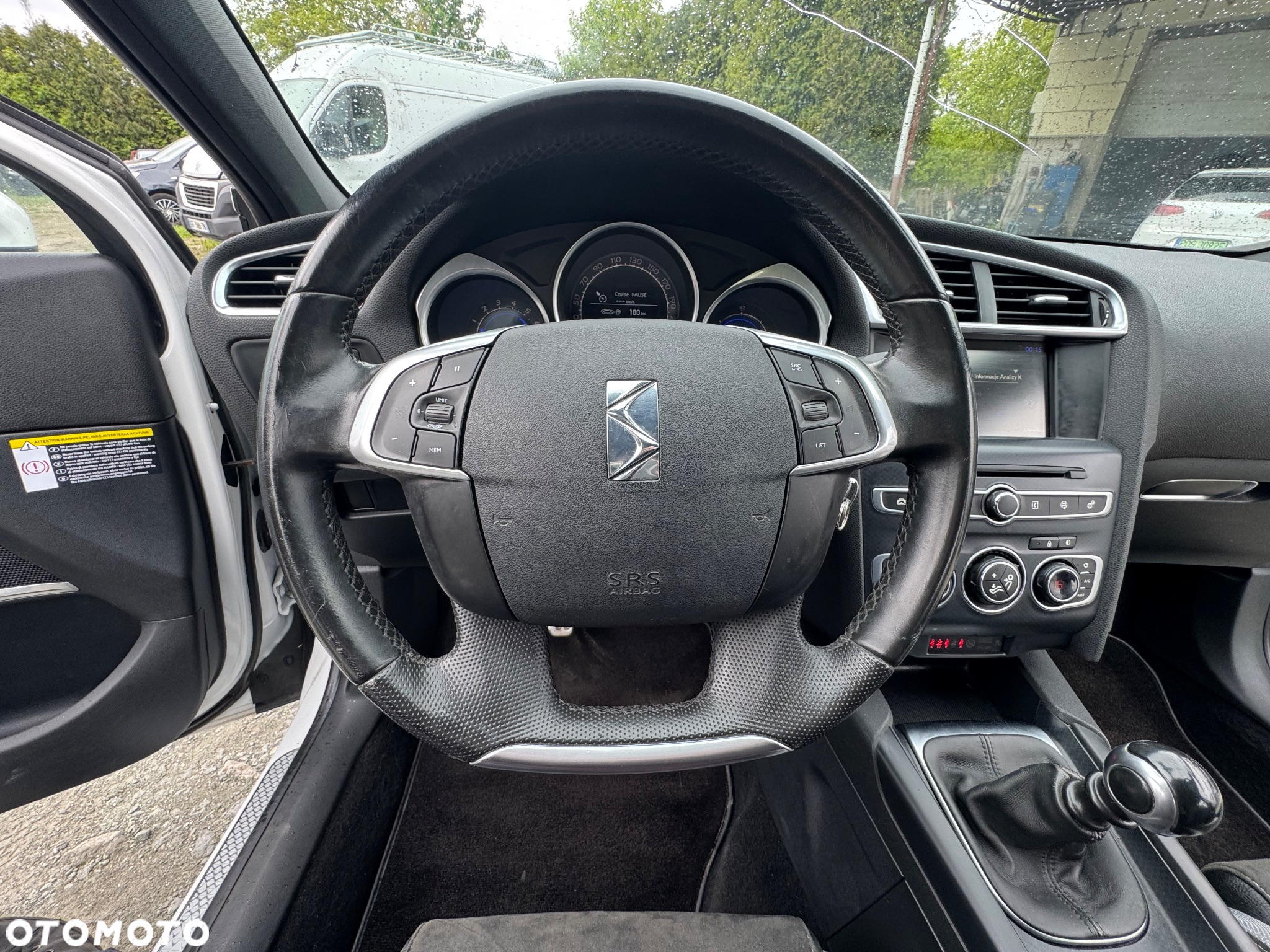 Citroën DS4 BlueHDi 150 S&S SoChic - 16
