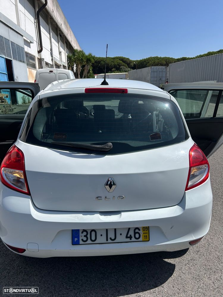 Renault Clio 1.5 dCi Dynamique - 3
