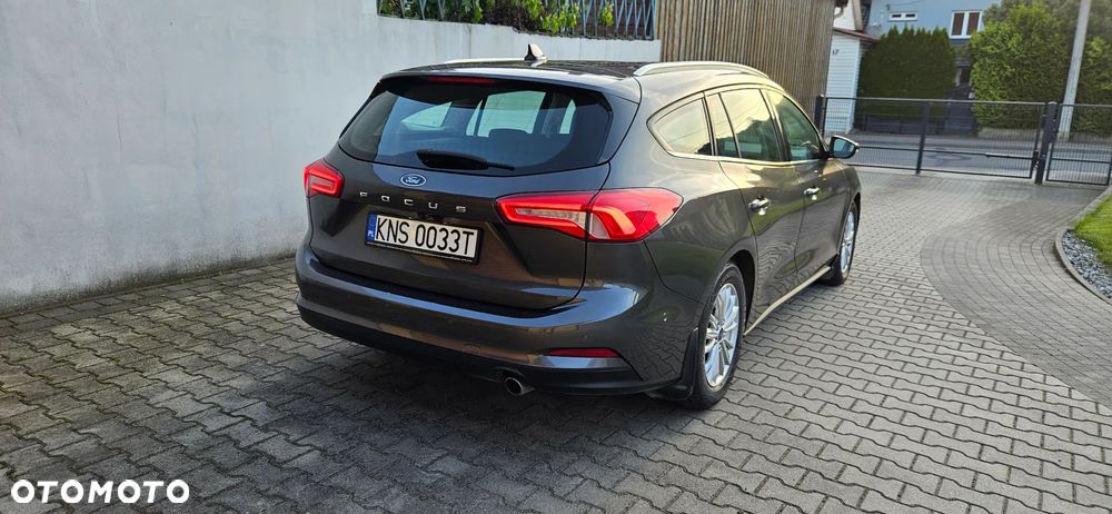 Ford Focus 2.0 EcoBlue Titanium - 4