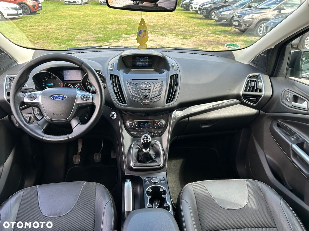 Ford Kuga 2.0 TDCi 2x4 Titanium - 9