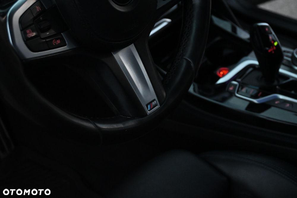 BMW X4 xDrive25d sport - 38