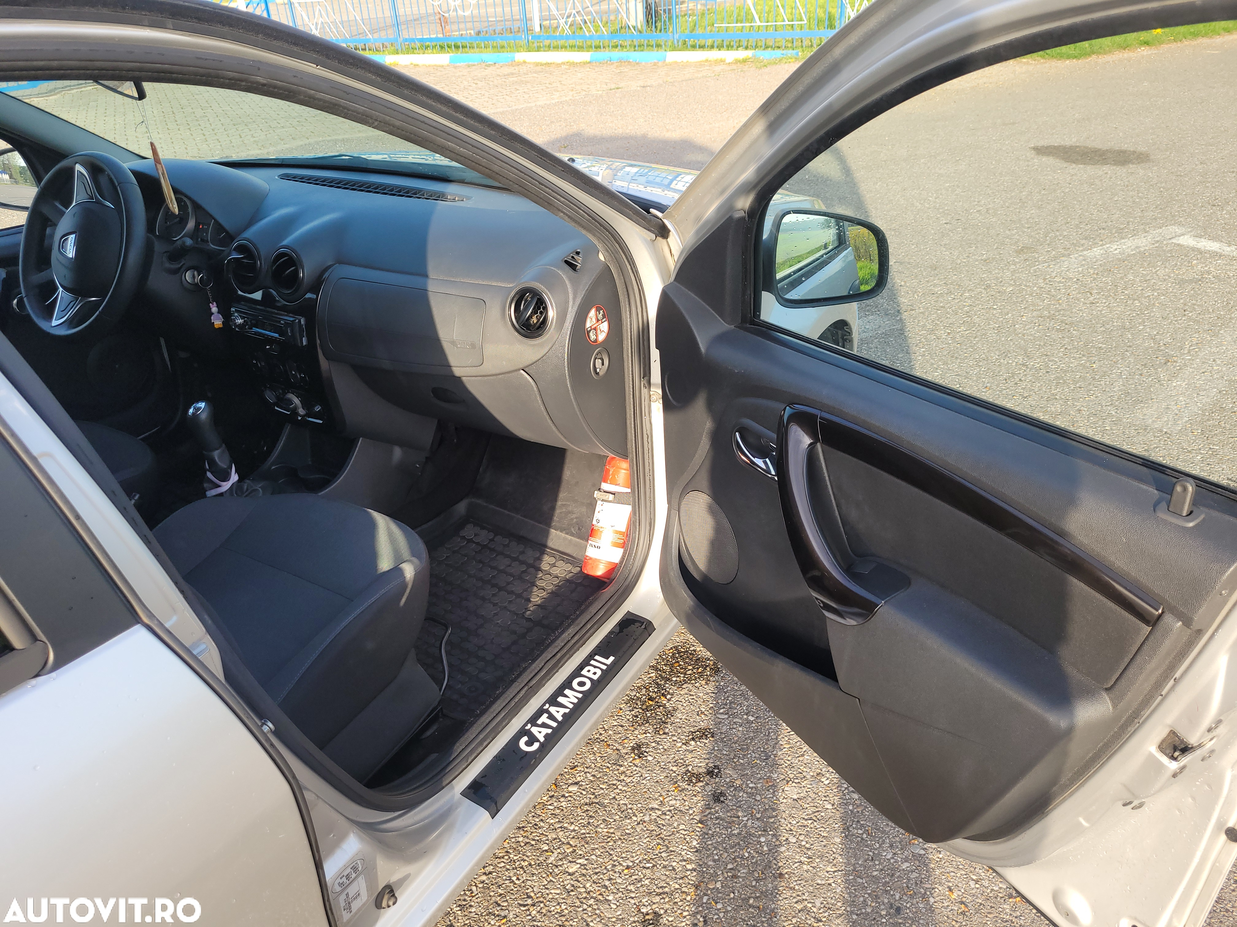 Dacia Sandero 1.4 MPI Laureate - 10