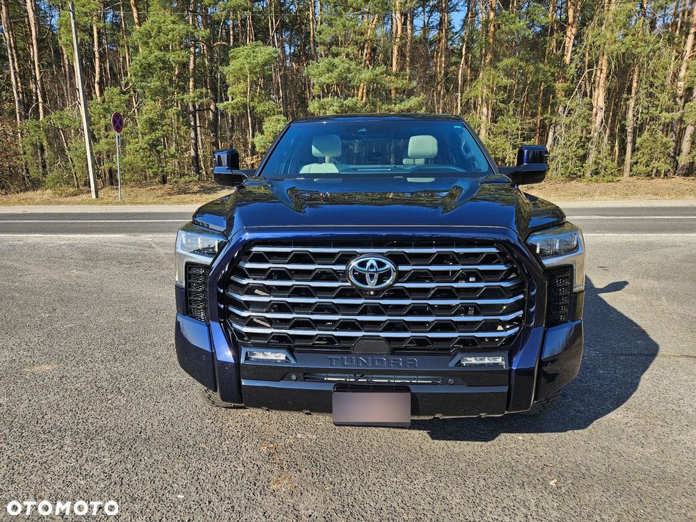 Toyota Tundra - 12
