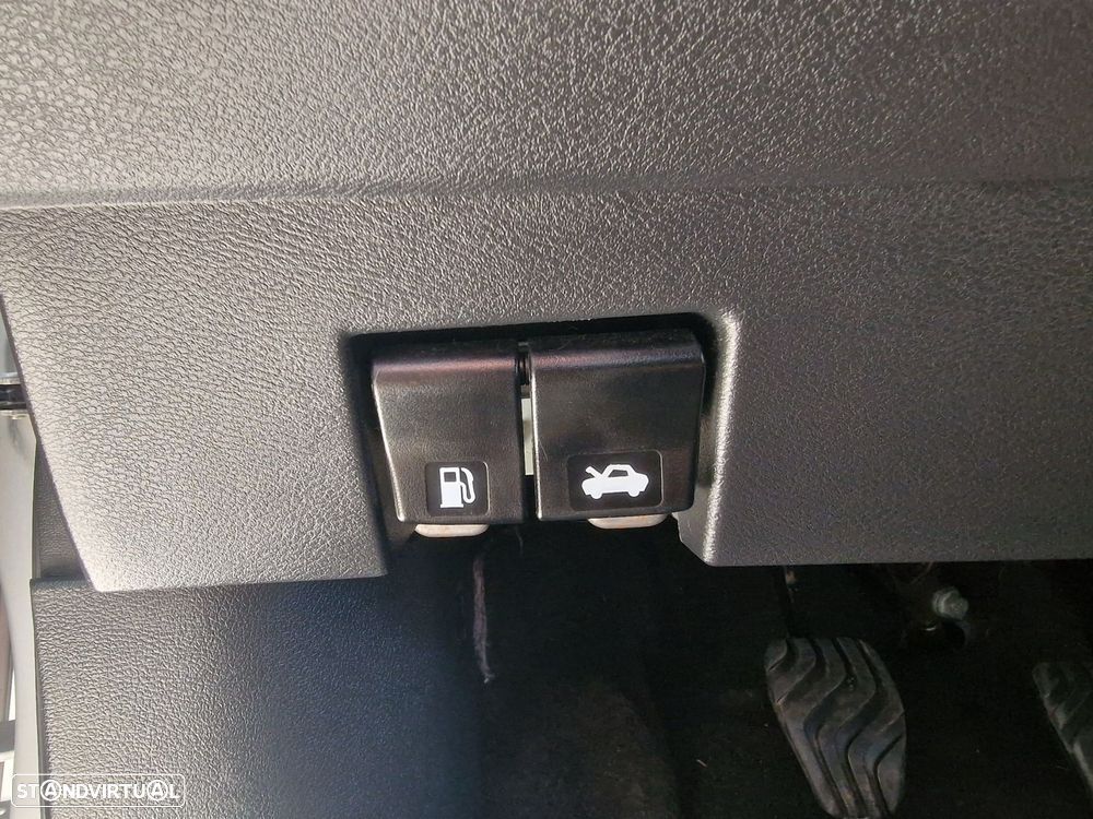Nissan Micra 1.0 IG-T N-Connecta - 25
