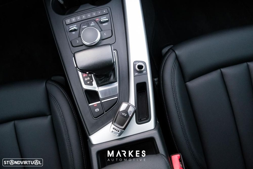 Audi A4 2.0 TDI Design S tronic - 25