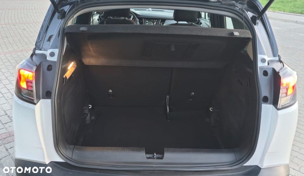 Opel Crossland X - 9
