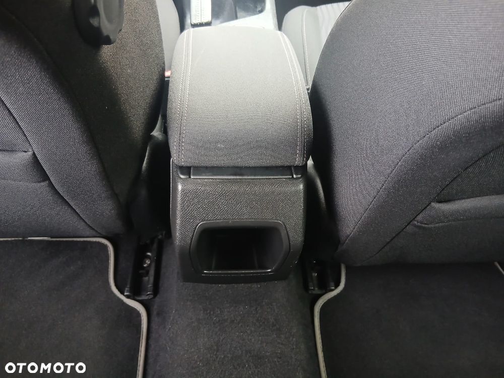 Peugeot 308 - 33