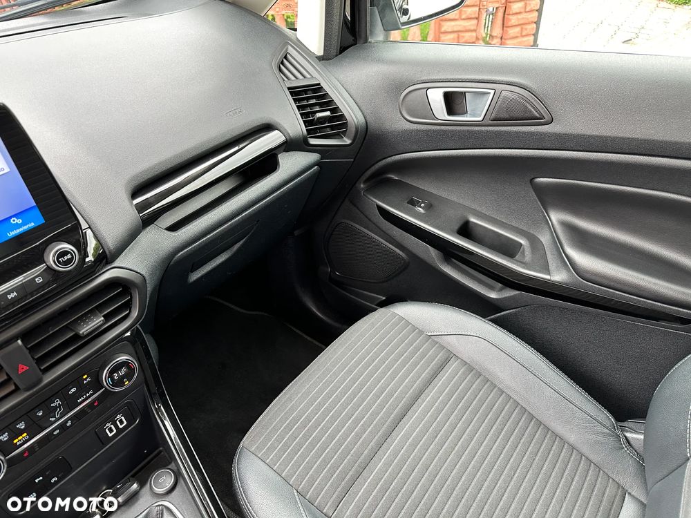 Ford EcoSport - 18