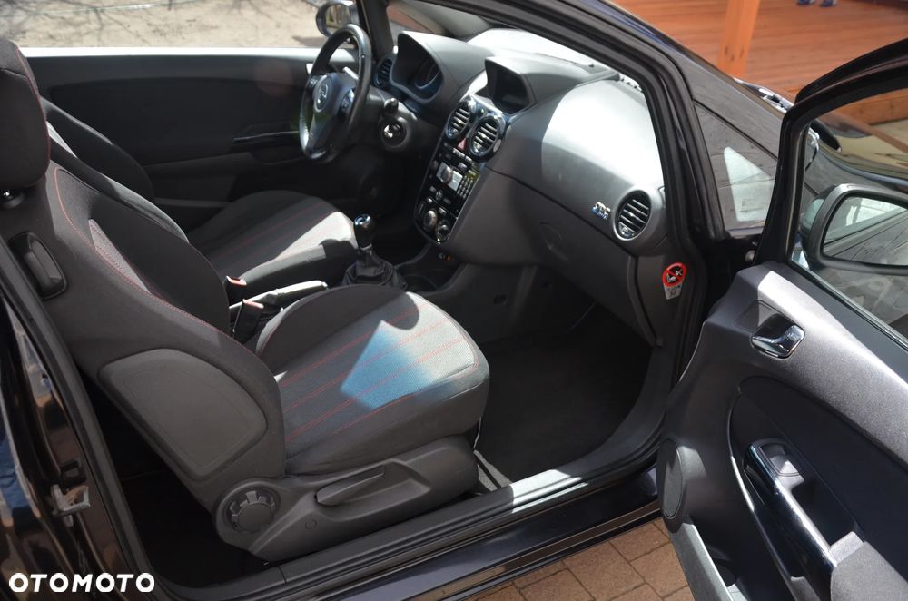 Opel Corsa 1.7 CDTI Cosmo - 12