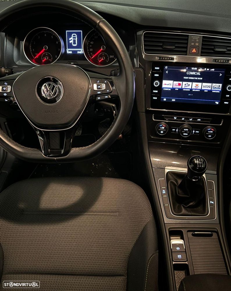 VW Golf - 5