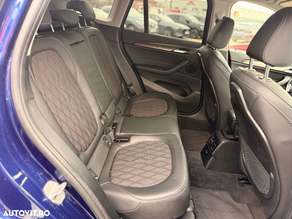 BMW X1 sDrive18d Aut. xLine - 8