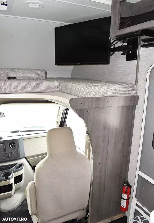 Ford E350 - 18