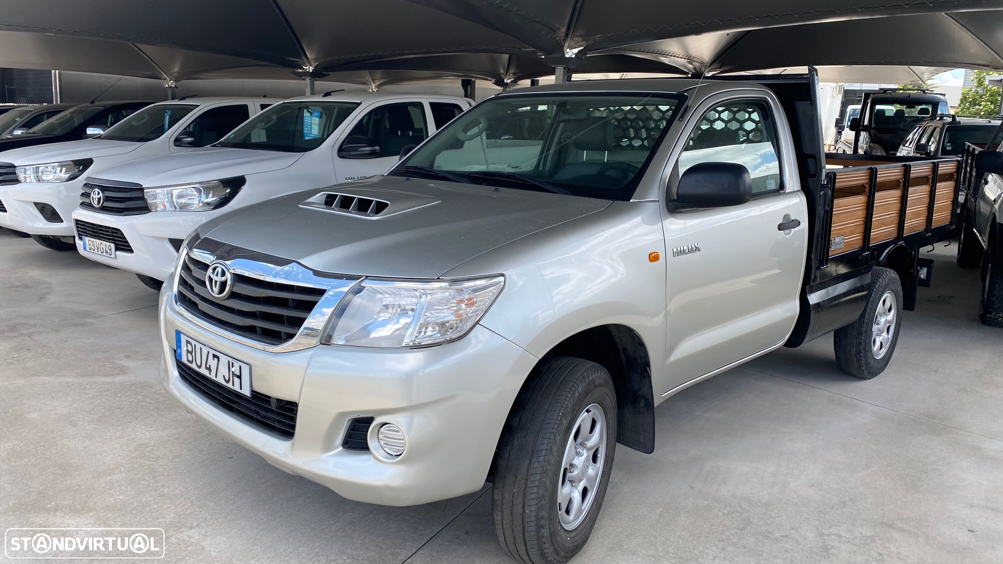 Toyota Hilux 2.5 D-4D 4WD CE AC+PM - 2