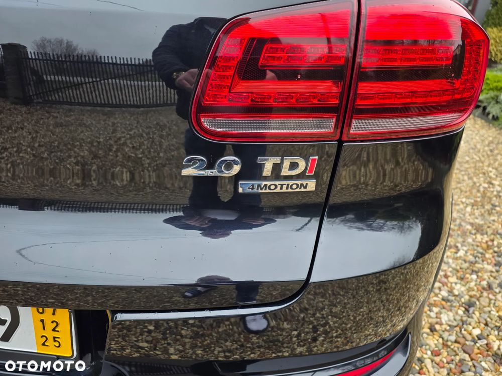 Volkswagen Tiguan 2.0 TDI DPF 4Motion BlueMotion Technology DSG Lounge Sport & Style - 28